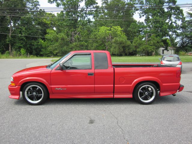 Chevrolet S10 2001 photo 2