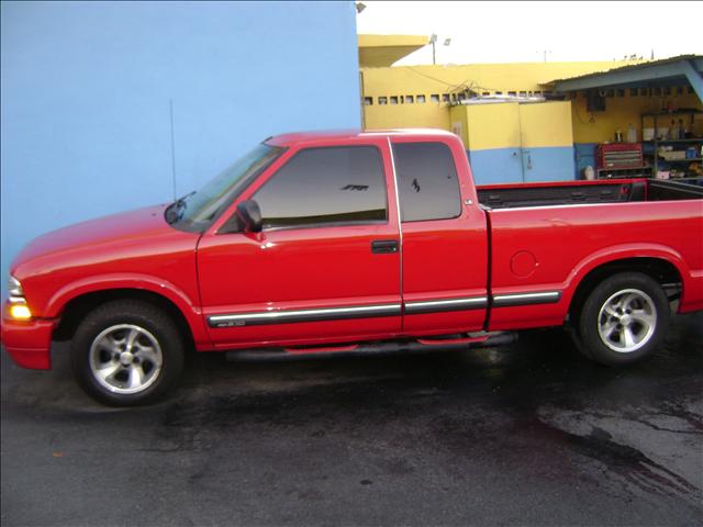 Chevrolet S10 2001 photo 3