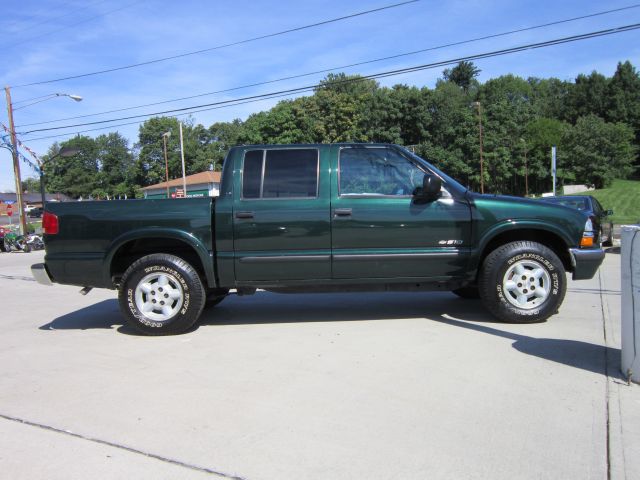 Chevrolet S10 2001 photo 2