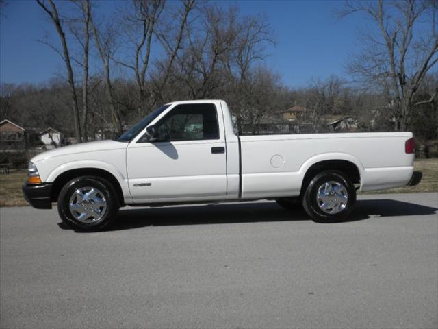 Chevrolet S10 2001 photo 1