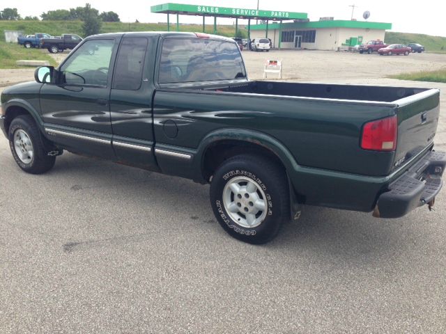 Chevrolet S10 Handicap Lift And Control Leg 1 Owner Pickup Truck