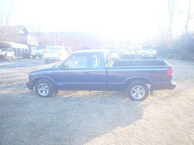 Chevrolet S10 2001 photo 1