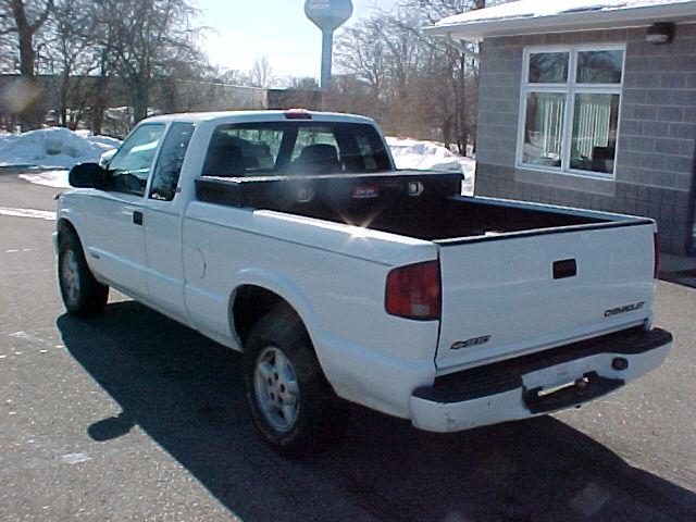 Chevrolet S10 2001 photo 3