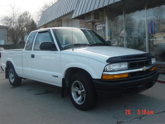 Chevrolet S10 2001 photo 1