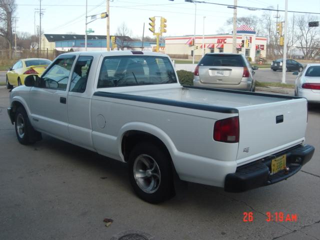 Chevrolet S10 2001 photo 4