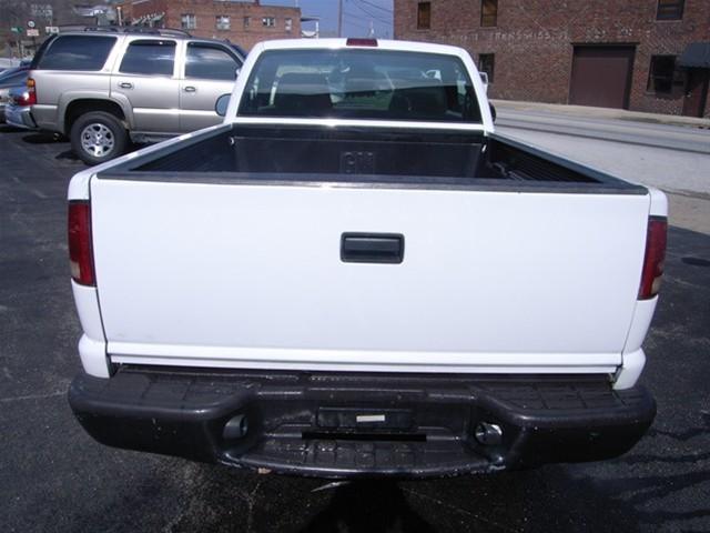 Chevrolet S10 2001 photo 4