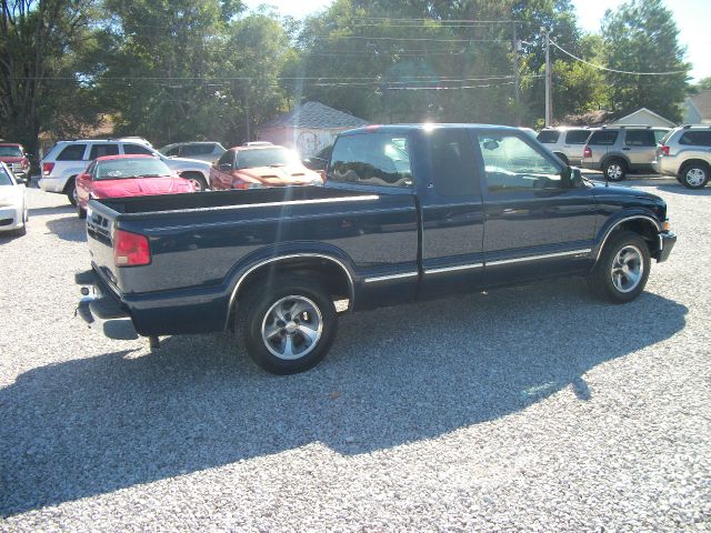 Chevrolet S10 2001 photo 1