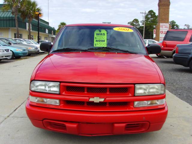 Chevrolet S10 2001 photo 1