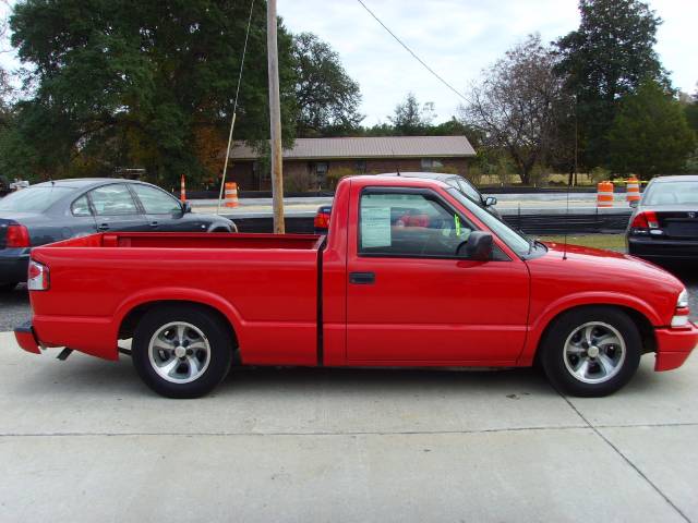 Chevrolet S10 2001 photo 2