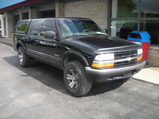 Chevrolet S10 2001 photo 1