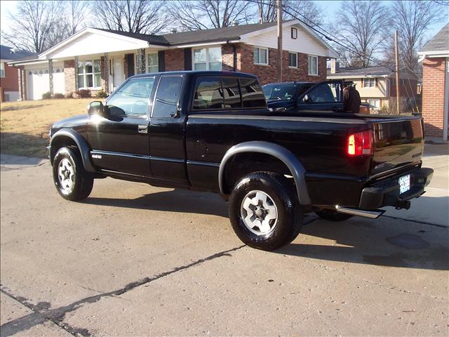 Chevrolet S10 2001 photo 4