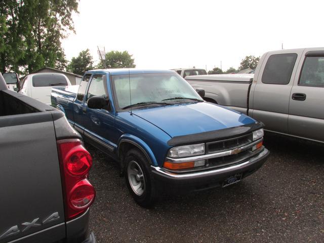 Chevrolet S10 2001 photo 1