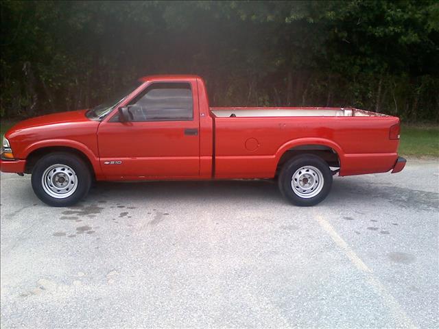 Chevrolet S10 2001 photo 1