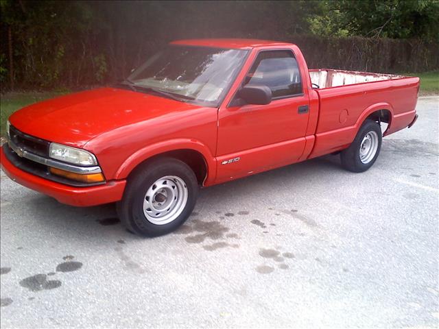 Chevrolet S10 2001 photo 2