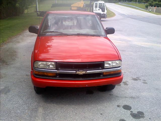 Chevrolet S10 2001 photo 3