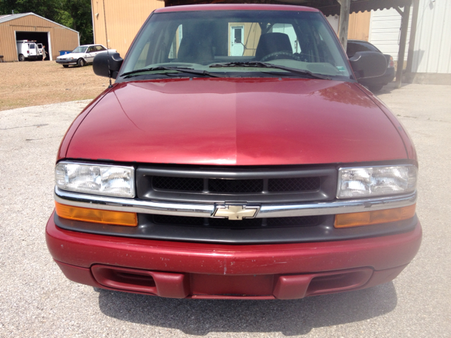 Chevrolet S10 2001 photo 1