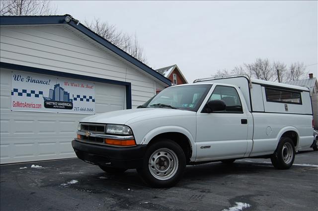 Chevrolet S10 Base Pickup