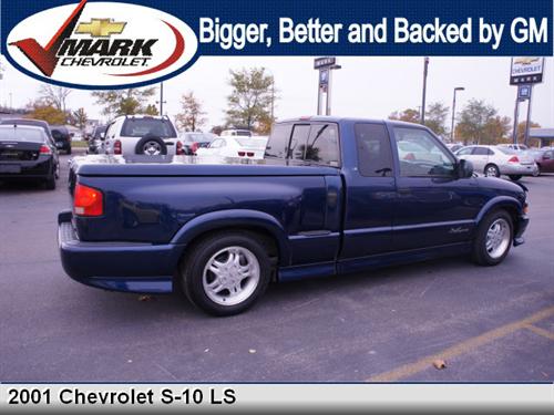 Chevrolet S10 2001 photo 1