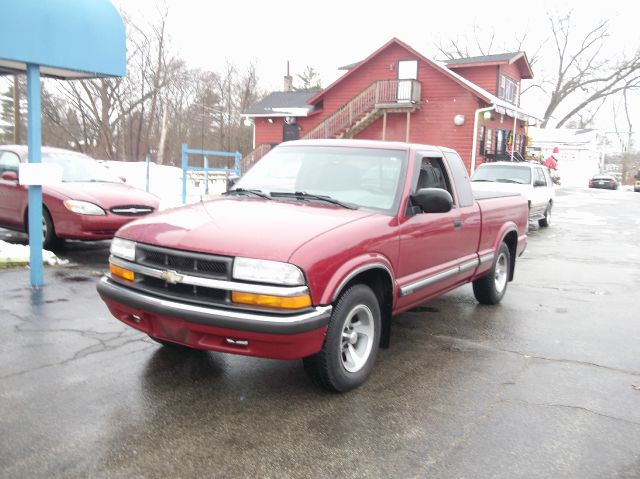 Chevrolet S10 2001 photo 1