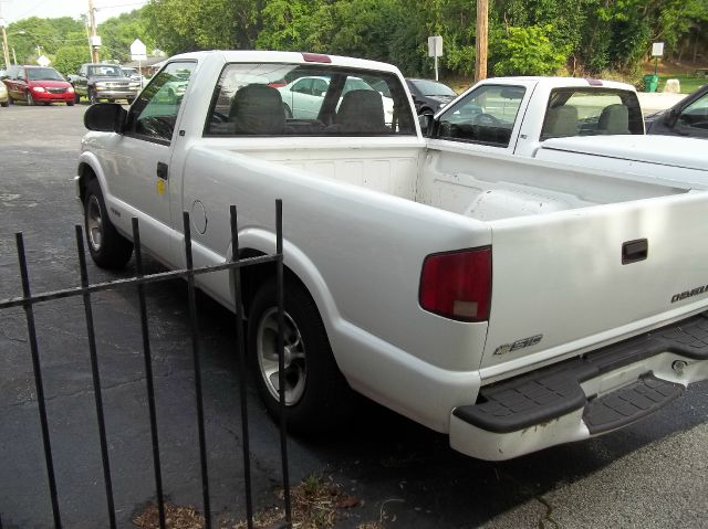 Chevrolet S10 2001 photo 3