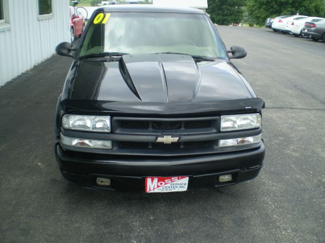 Chevrolet S10 2001 photo 3