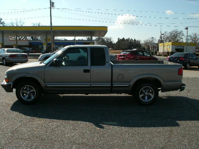 Chevrolet S10 2001 photo 3