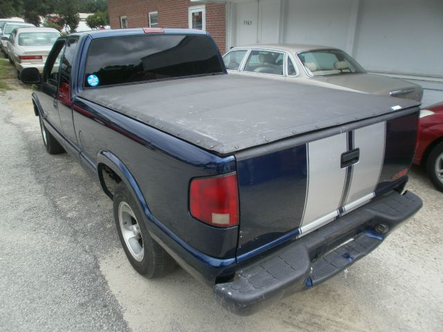 Chevrolet S10 2001 photo 4