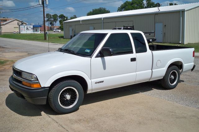 Chevrolet S10 2001 photo 1