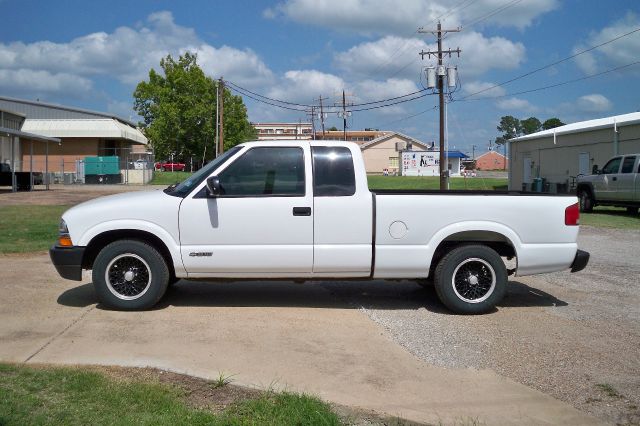 Chevrolet S10 2001 photo 4