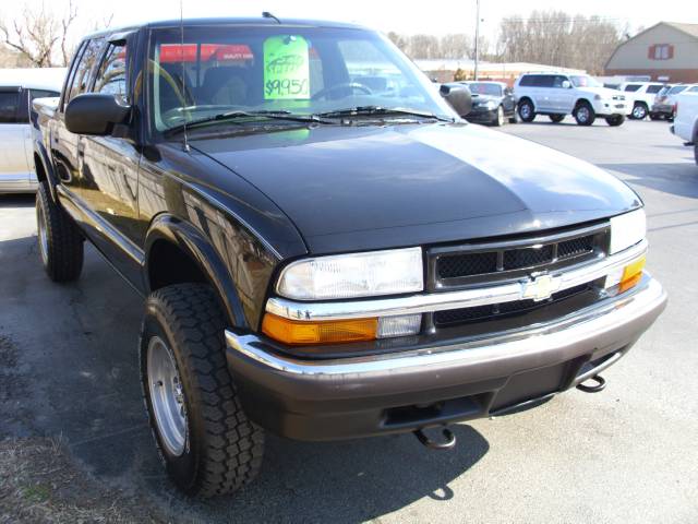 Chevrolet S10 Base Pickup