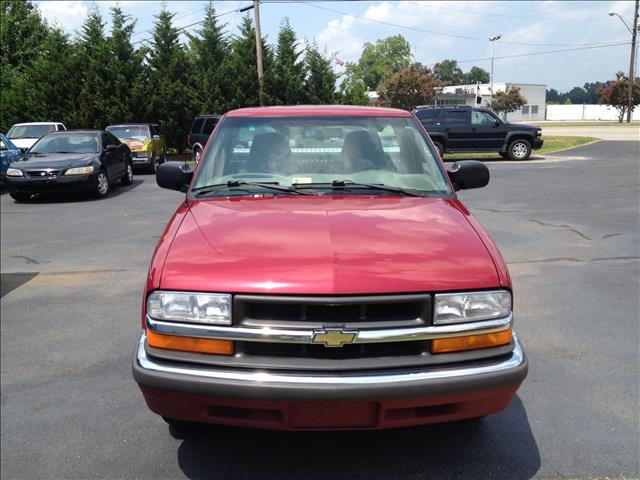 Chevrolet S10 2001 photo 3