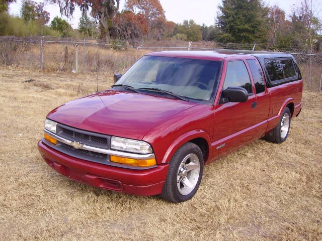 Chevrolet S10 2001 photo 1