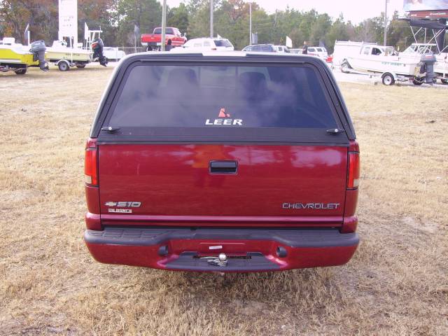 Chevrolet S10 2001 photo 3