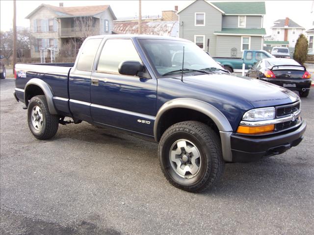 Chevrolet S10 2001 photo 2