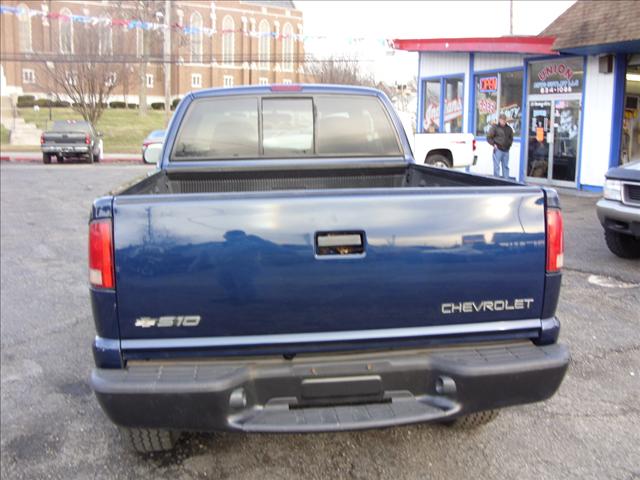 Chevrolet S10 2001 photo 4