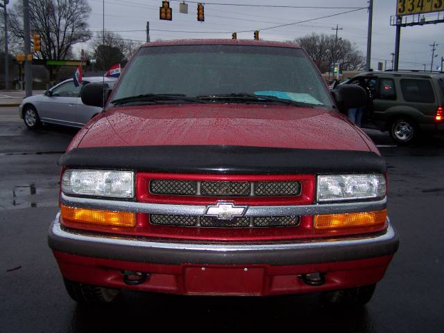 Chevrolet S10 2001 photo 3