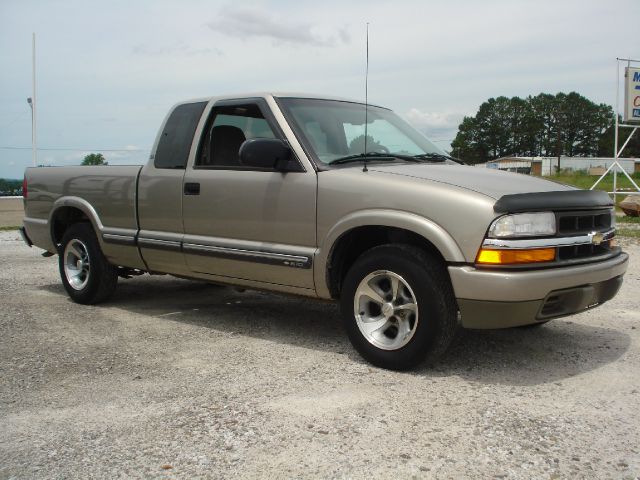 Chevrolet S10 2001 photo 3