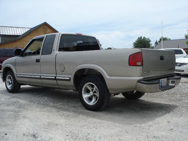 Chevrolet S10 2001 photo 4