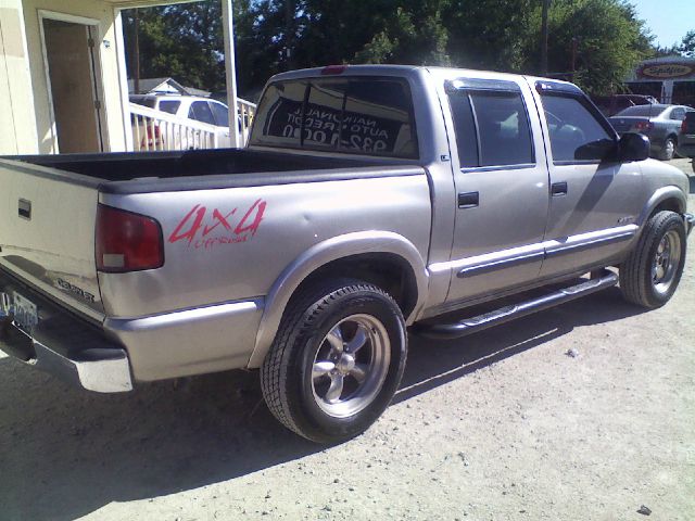 Chevrolet S10 2001 photo 1