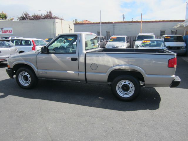 Chevrolet S10 2001 photo 4