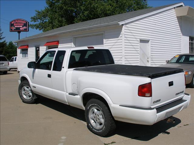 Chevrolet S10 2001 photo 3