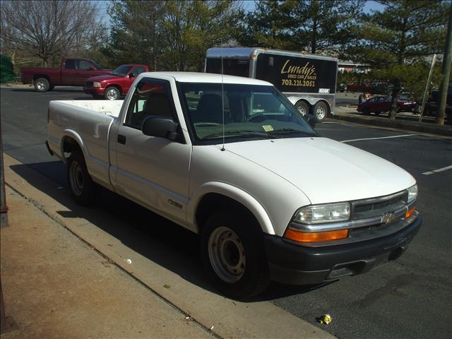 Chevrolet S10 2001 photo 1