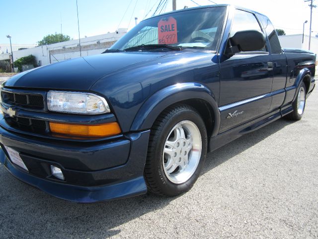 Chevrolet S10 2001 photo 2