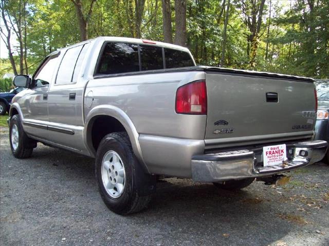 Chevrolet S10 2001 photo 3