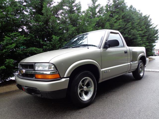 Chevrolet S10 2002 photo 2