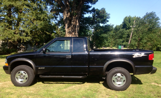 Chevrolet S10 Signature Premium Pickup Truck