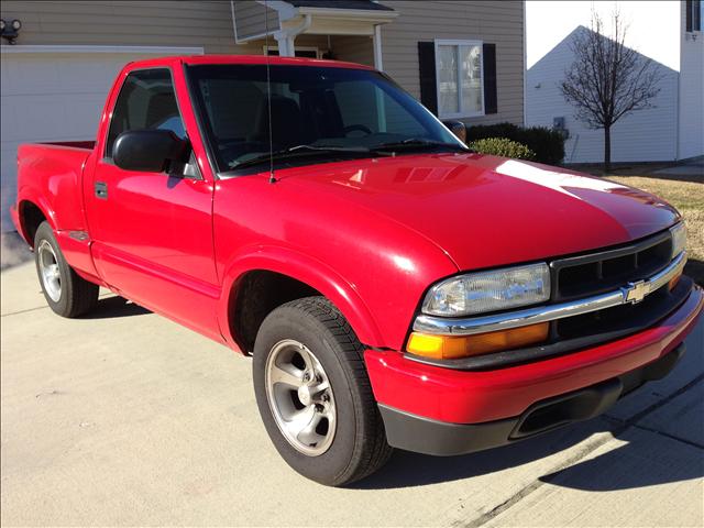 Chevrolet S10 2002 photo 1