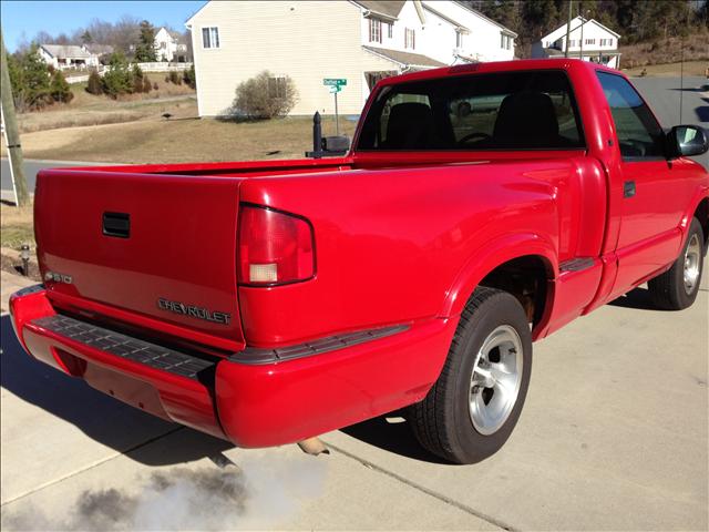 Chevrolet S10 2002 photo 2