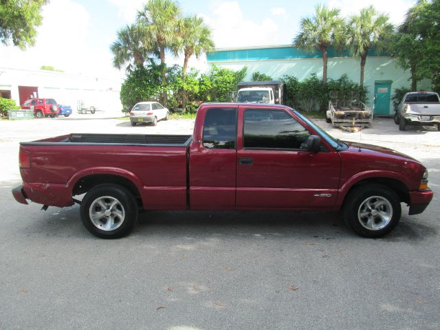 Chevrolet S10 2002 photo 2