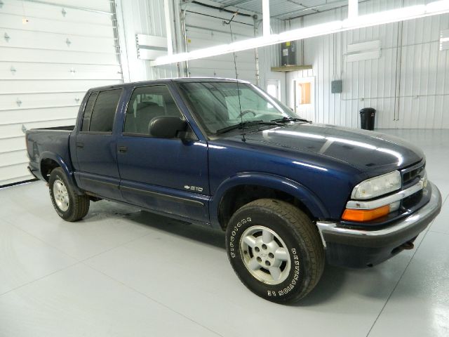 Chevrolet S10 2002 photo 2